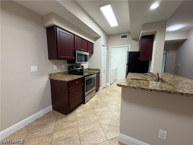 4635 Saint Croix LN 1214, Naples, FL 34109