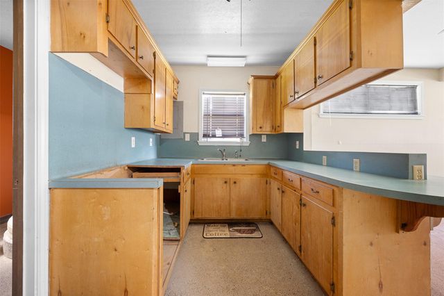 488 Seventh St, Somerville, TX 77879