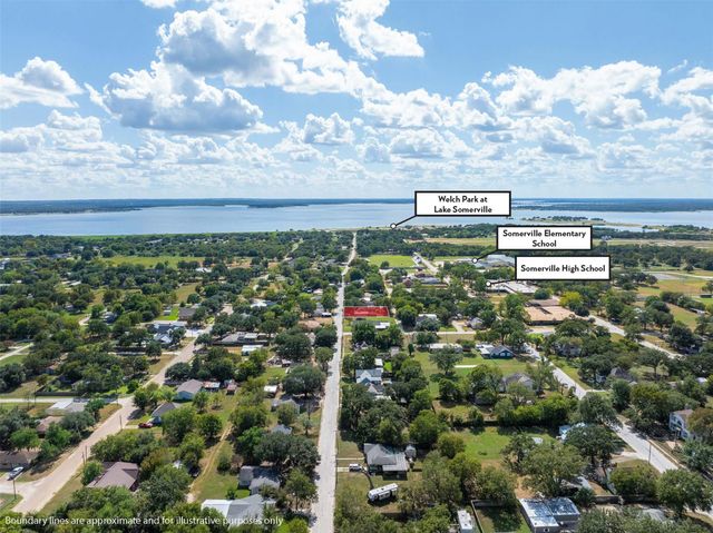 488 Seventh St, Somerville, TX 77879