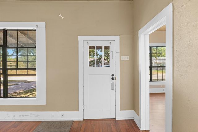 488 Seventh St, Somerville, TX 77879