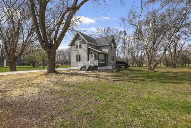 417 VAN HORN STREET, Berlin, WI 54923