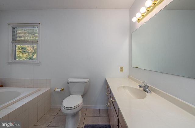 112 CONSTITUTION AVE, Reading, PA 19606