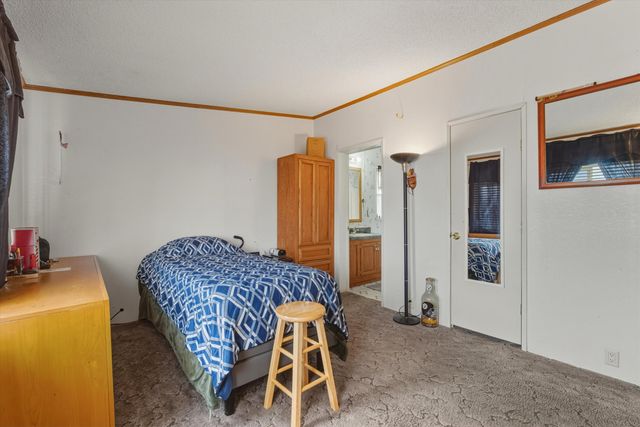 3033 Dona Juanita Drive SW, Albuquerque, NM 87121