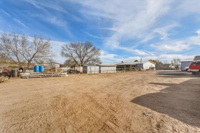 3033 Dona Juanita Drive SW, Albuquerque, NM 87121