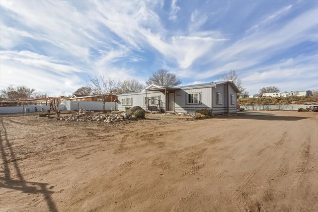 3033 Dona Juanita Drive SW, Albuquerque, NM 87121