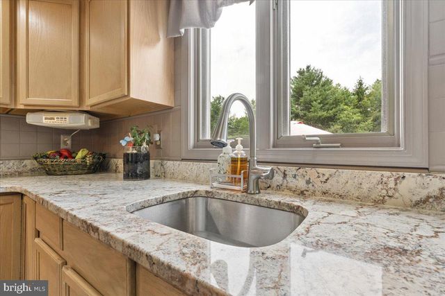 5 HARTNETT WAY, Millstone Twp, NJ 08510
