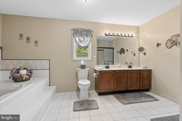 5 HARTNETT WAY, Millstone Twp, NJ 08510