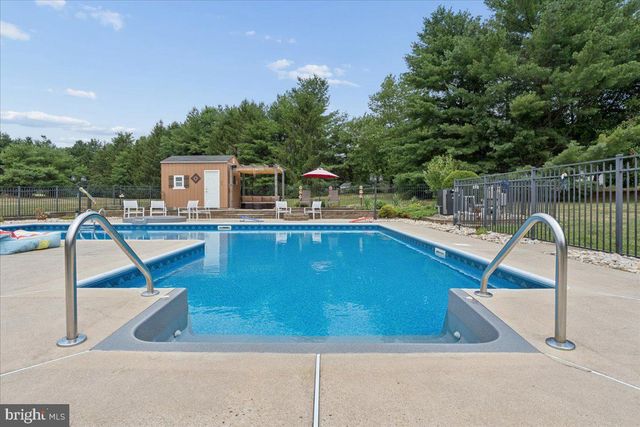 5 HARTNETT WAY, Millstone Twp, NJ 08510