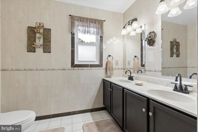 5 HARTNETT WAY, Millstone Twp, NJ 08510
