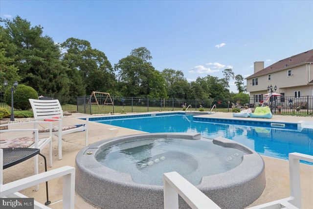 5 HARTNETT WAY, Millstone Twp, NJ 08510