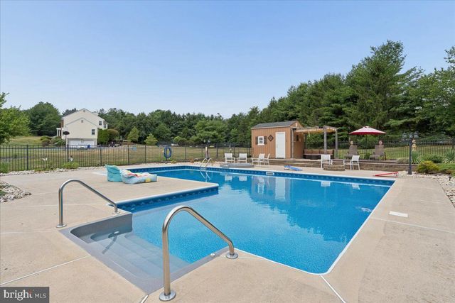 5 HARTNETT WAY, Millstone Twp, NJ 08510