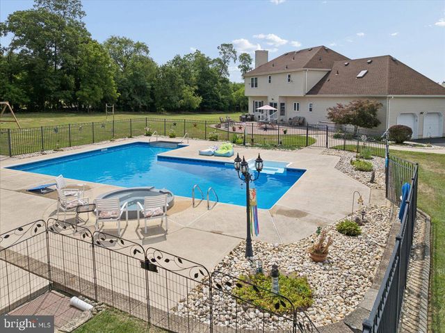 5 HARTNETT WAY, Millstone Twp, NJ 08510