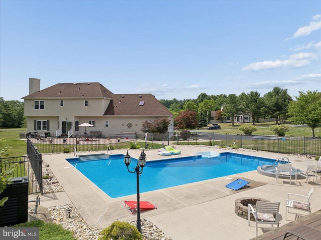 5 HARTNETT WAY, Millstone Twp, NJ 08510