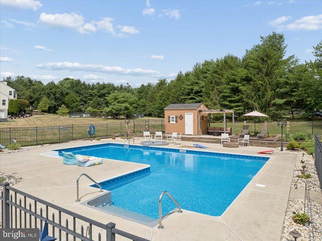 5 HARTNETT WAY, Millstone Twp, NJ 08510