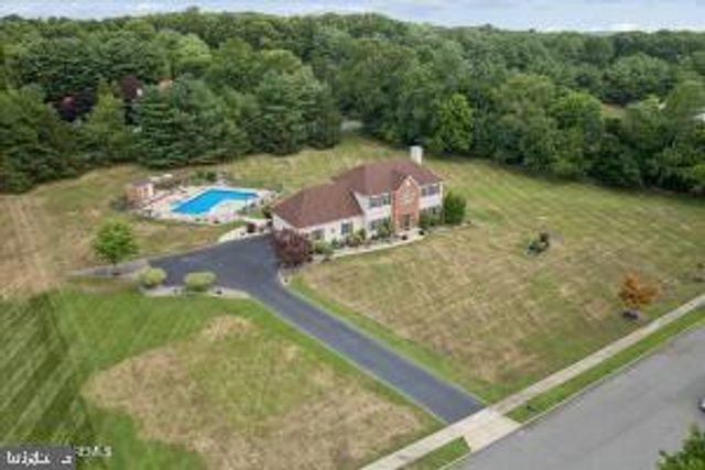 5 HARTNETT WAY, Millstone Twp, NJ 08510