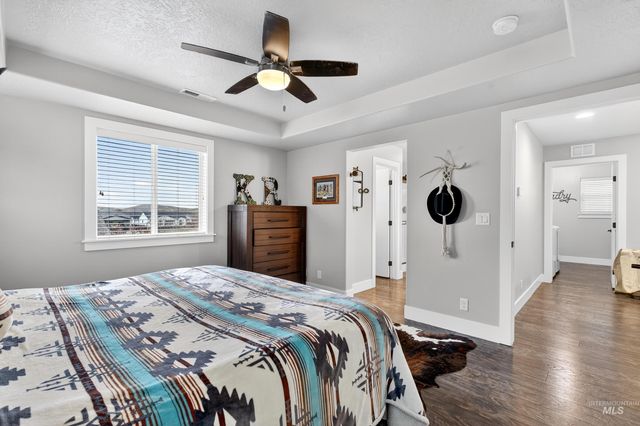 5657 W Song Sparrow St, Boise, ID 83714