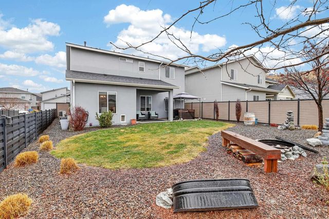5657 W Song Sparrow St, Boise, ID 83714