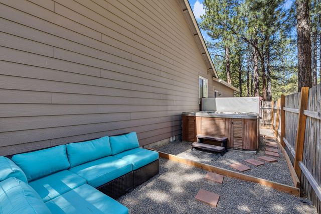 68821 Cache Court, Sisters, OR 97759