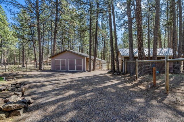 68821 Cache Court, Sisters, OR 97759
