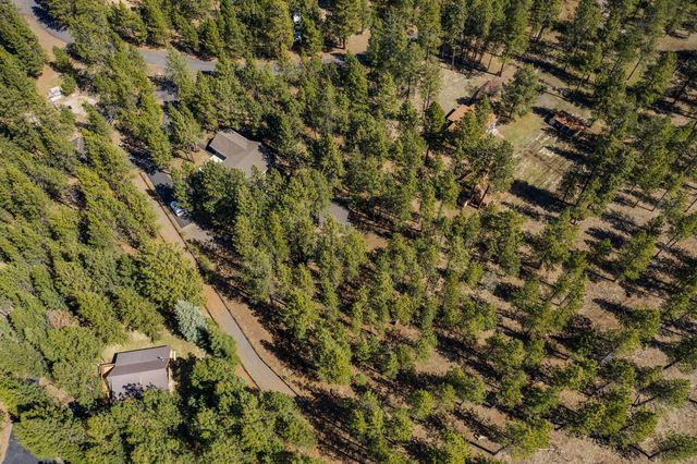 68821 Cache Court, Sisters, OR 97759