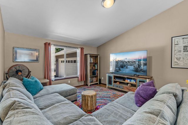 68821 Cache Court, Sisters, OR 97759