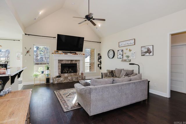 3016 Olson Circle, Bryant, AR 72022