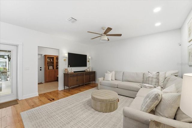 1190 SUGAR BELT DRIVE, St Cloud, FL 34771