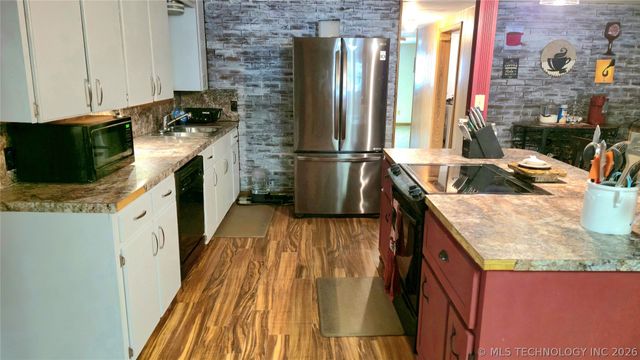 417566 E 1140 Road, Checotah, OK 74426