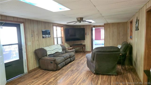 417566 E 1140 Road, Checotah, OK 74426
