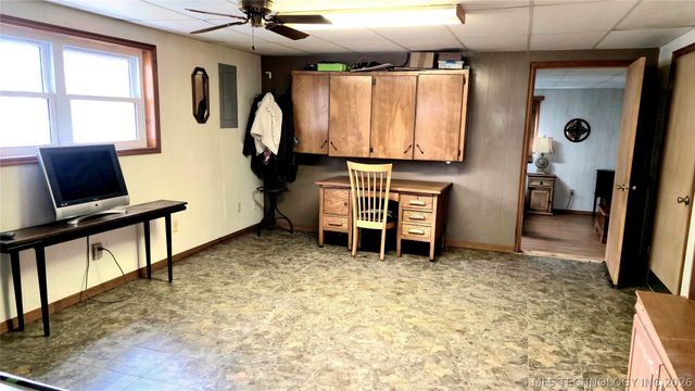 417566 E 1140 Road, Checotah, OK 74426