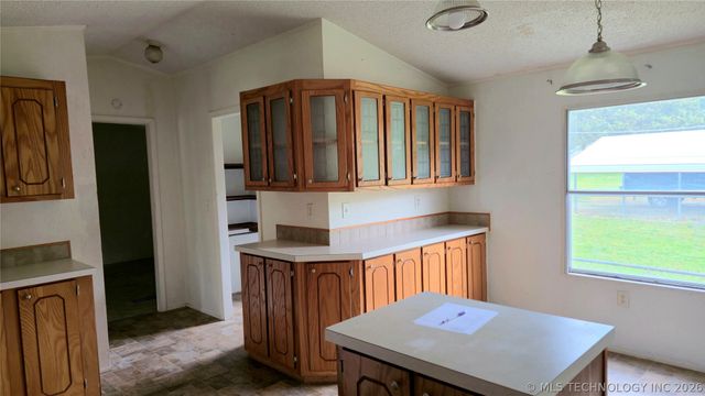 417566 E 1140 Road, Checotah, OK 74426