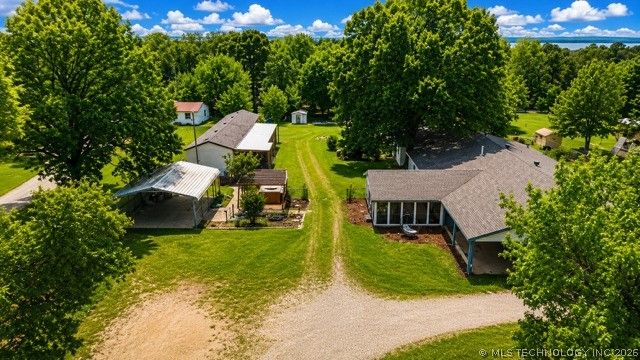 417566 E 1140 Road, Checotah, OK 74426