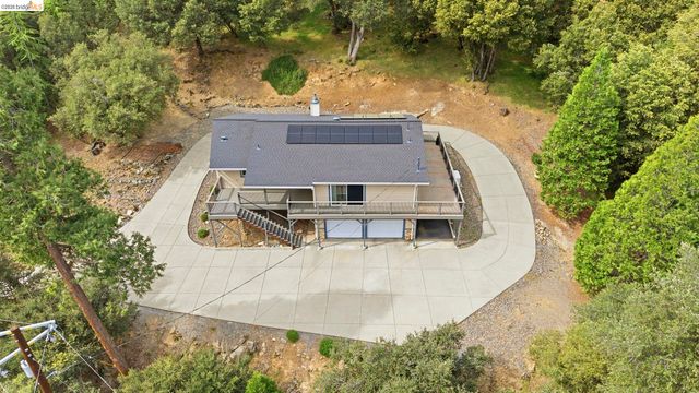 21955 Fallview Drive, Sonora, CA 95370