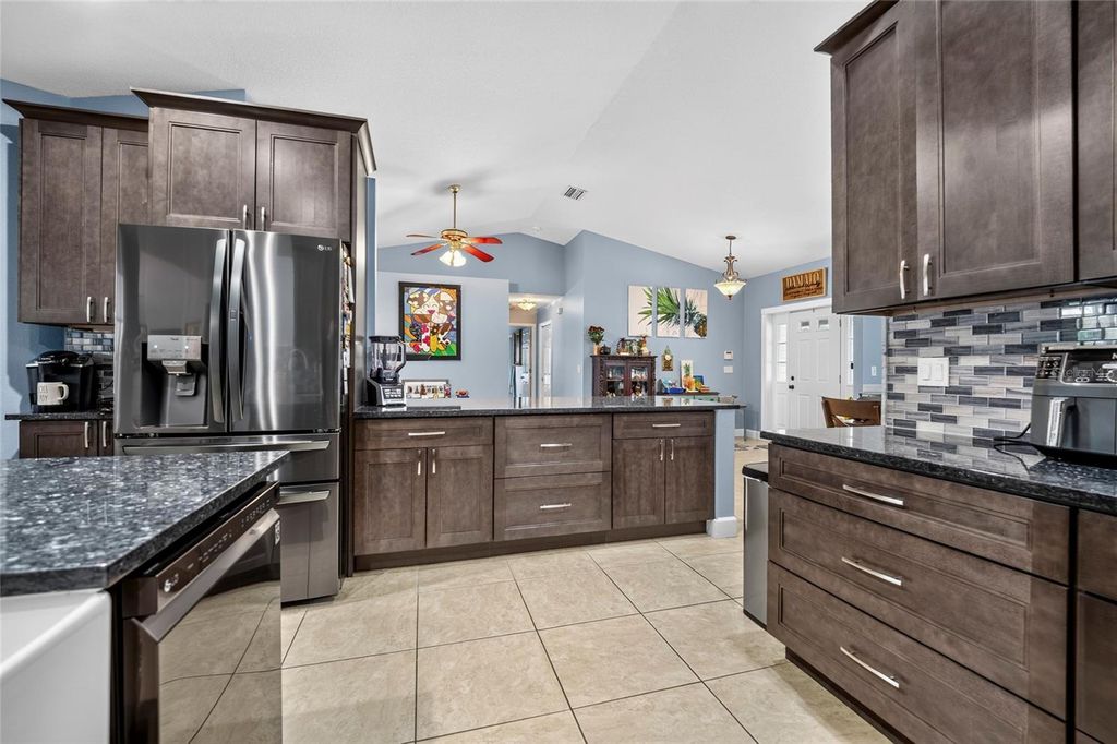 Image 13 of property listing at 608 WOODVIEW WAY, Bradenton, FL 34212