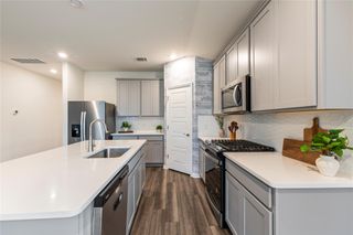 613 Wild Spur LN, Liberty Hill, TX 78642