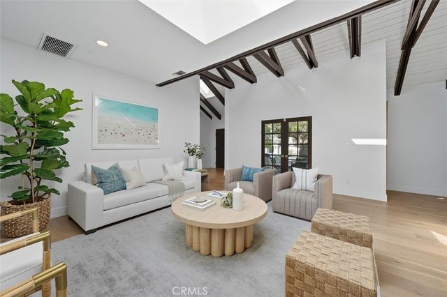 3616 Laurel Avenue, Manhattan Beach, CA 90266