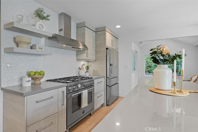 3616 Laurel Avenue, Manhattan Beach, CA 90266