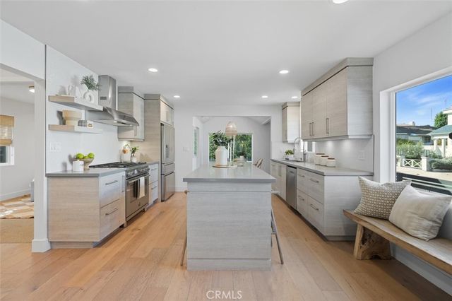 3616 Laurel Avenue, Manhattan Beach, CA 90266