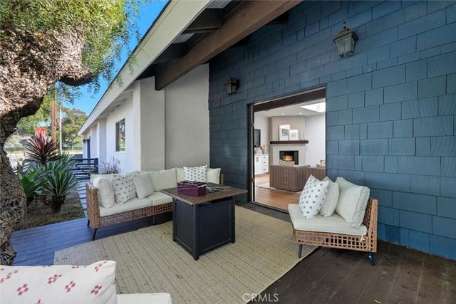 3616 Laurel Avenue, Manhattan Beach, CA 90266