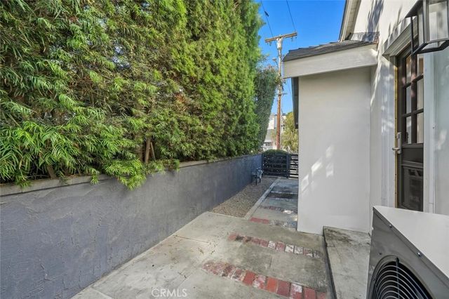 3616 Laurel Avenue, Manhattan Beach, CA 90266
