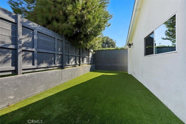 3616 Laurel Avenue, Manhattan Beach, CA 90266