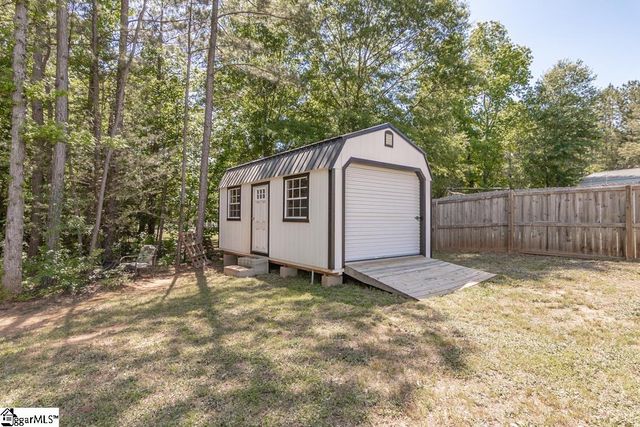 136 Maret Road, Townville, SC 29689