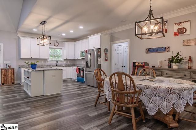 136 Maret Road, Townville, SC 29689