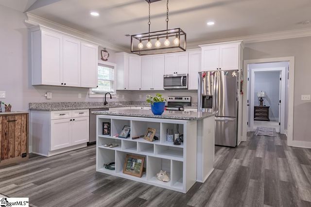 136 Maret Road, Townville, SC 29689