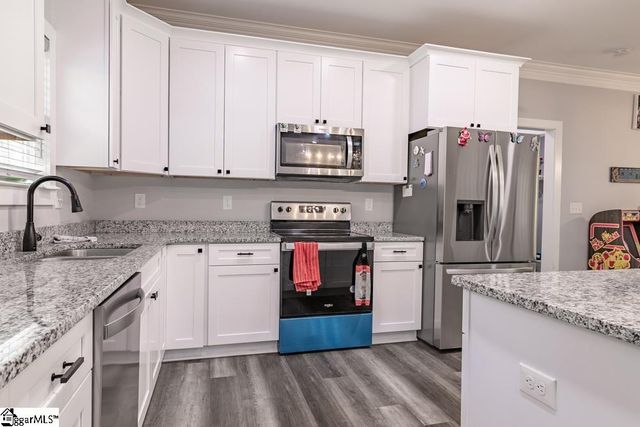 136 Maret Road, Townville, SC 29689