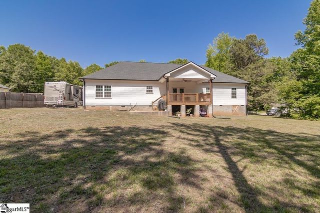 136 Maret Road, Townville, SC 29689