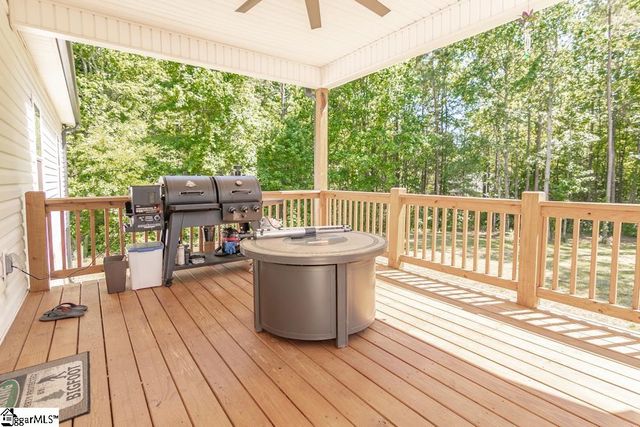 136 Maret Road, Townville, SC 29689