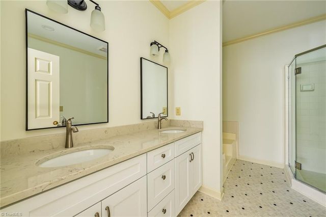 1704 Polo Oaks Court, Winston-salem, NC 27106