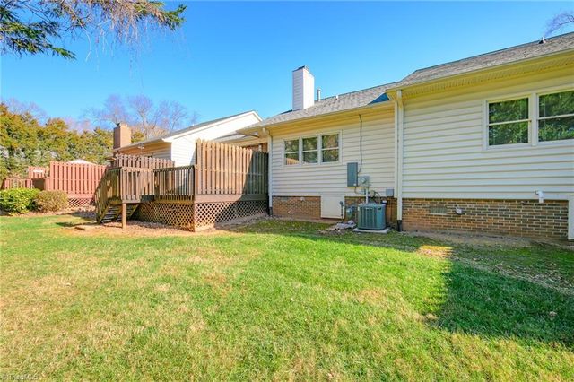 1704 Polo Oaks Court, Winston-salem, NC 27106