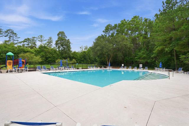 104 Elliott Creek Lane, Summerville, SC 29485